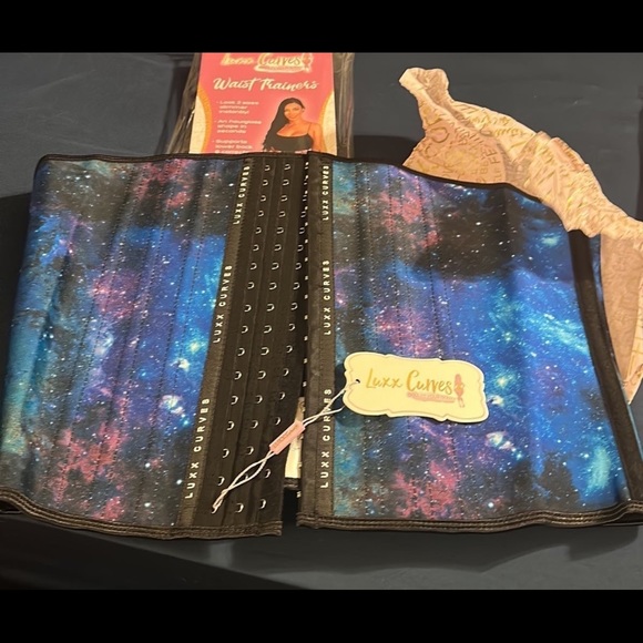 Luxx Curves training corset - Picture 3 of 6